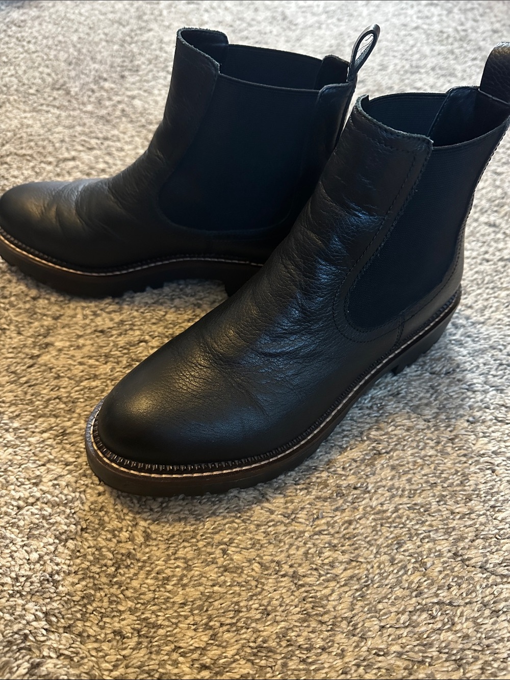 Caslon women’s water resistant leather Chelsea boots